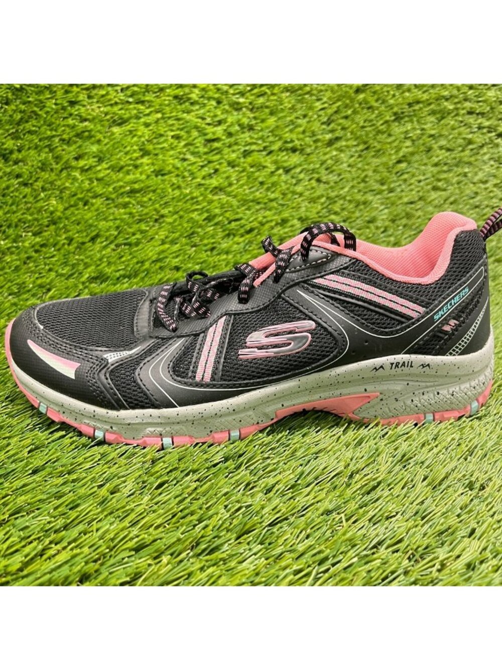 Skechers Hillcrest Vast Adventure Women Size 8 Black Pink Running Shoes Sneakers